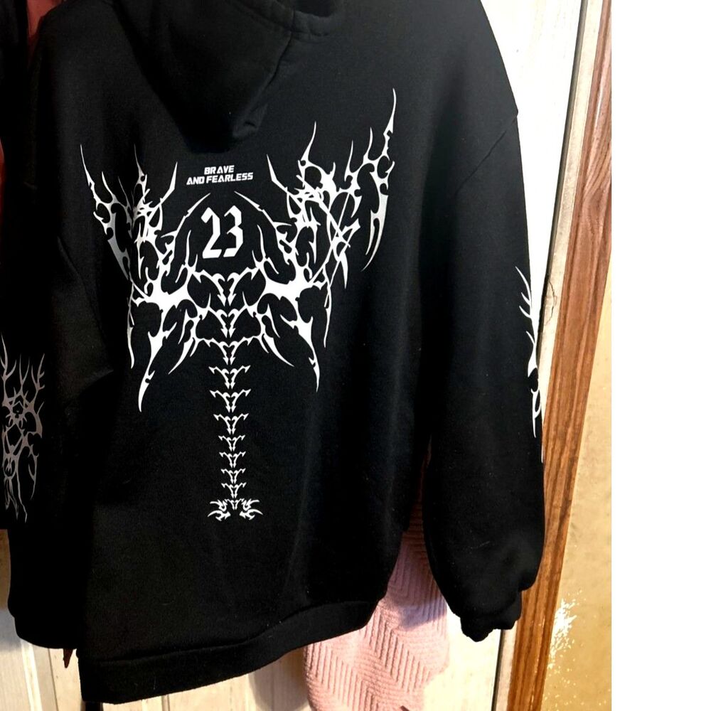 Black Brave and Fearless hoodie Full zip size L